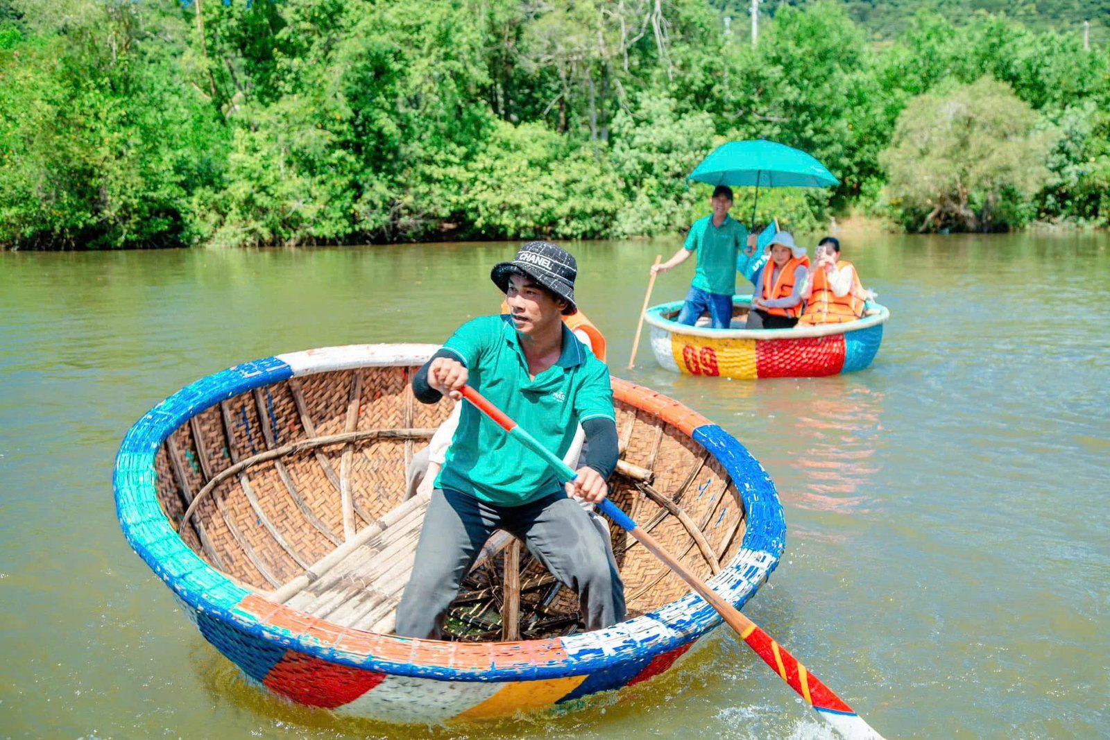 Khám Phá Bắc Đảo Hoang Dã - ảnh 2